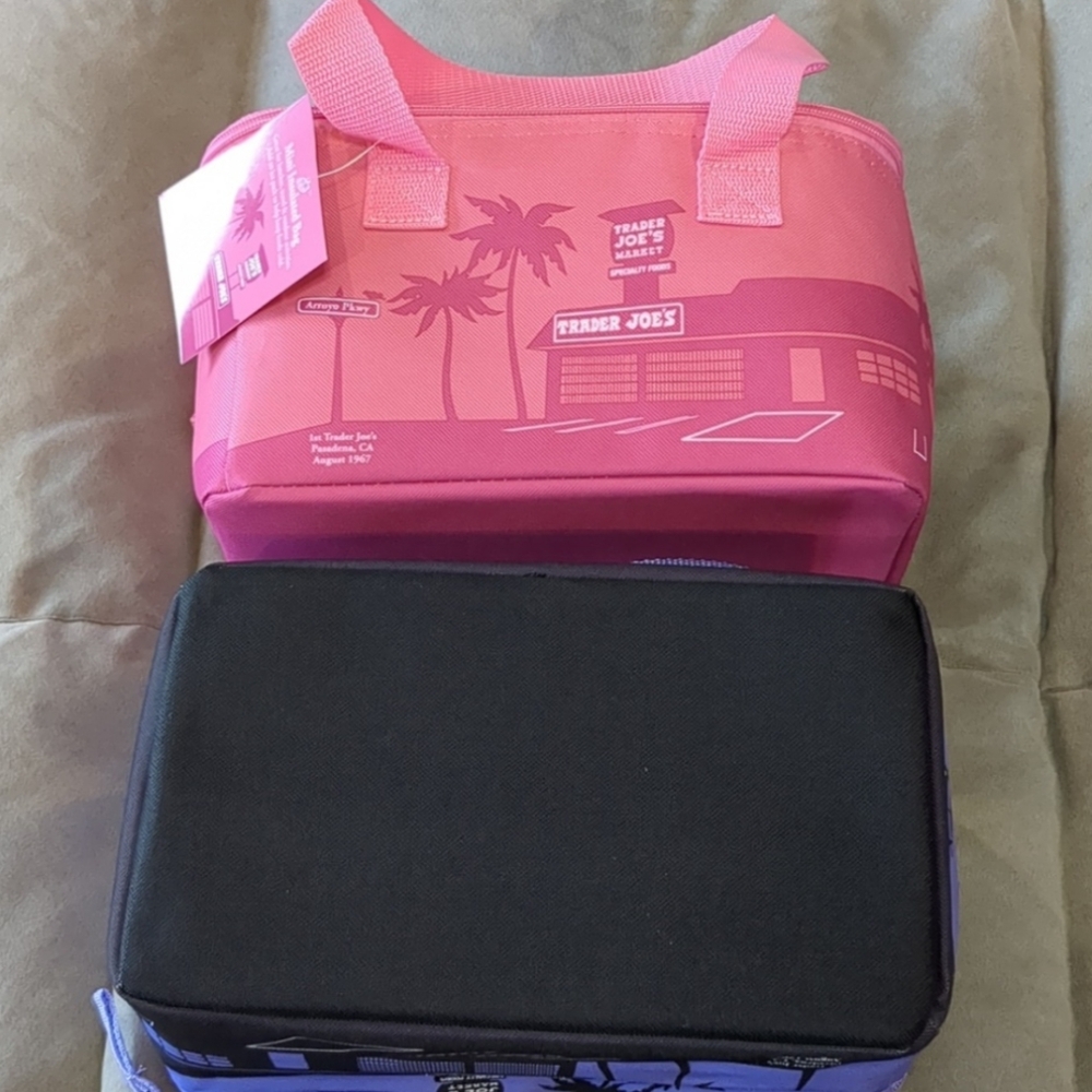 NWT Trader Joe's mini insulated lylac and pink 1.5 gallon cooler bags - Picture 4 of 15